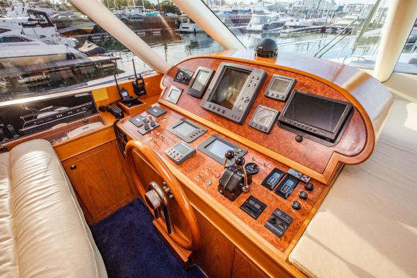 2003 Horizon 62 Luxury Yacht for sale in Lymington, Hampshire at $456,147